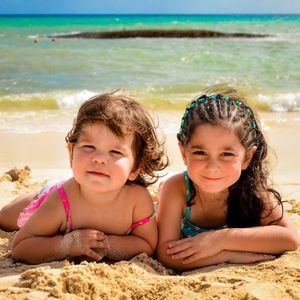 Meet your Posher, Carly